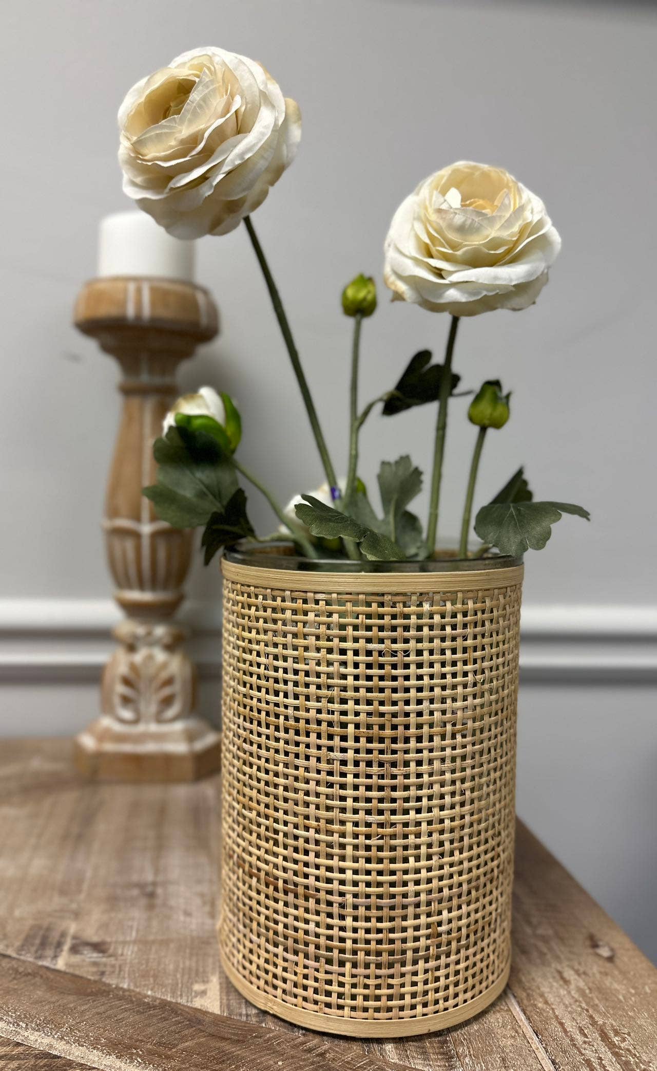 WEAVED RATTAN WRAPPED GLASS VASE/CANDLE HOLDER: Large